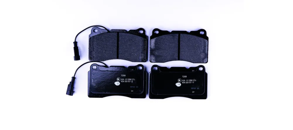 Subito Disponibile HELLA 8DB 355 021-151 - Kit pastiglie freno, Freno a disco ATP Autoricambi