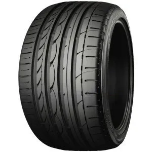 Yokohama Advan Sport V103 225/50 R16 92W gomme estive Offerta Lampo